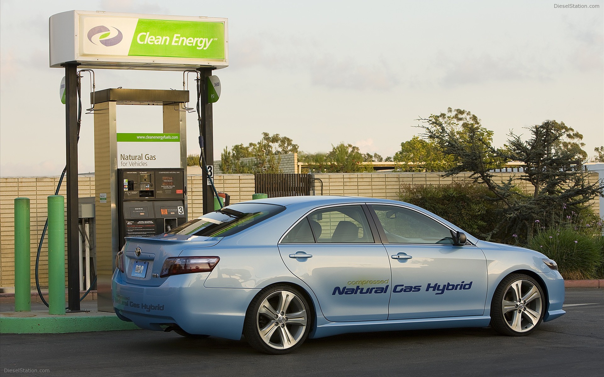 Toyota Camry Hybrid Concept 2009